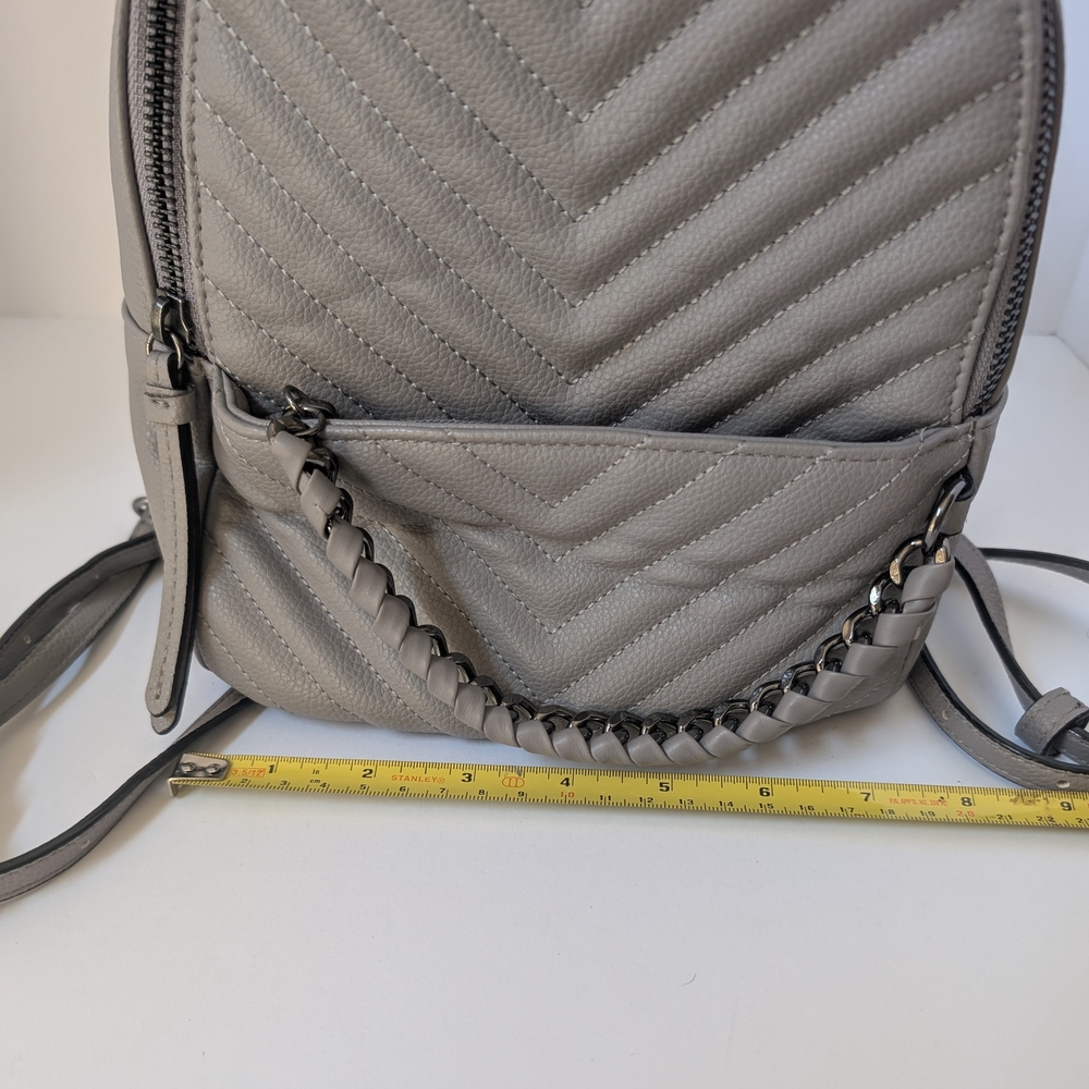 Victoria's Secret Small Gray Quilted Faux Leather Backpack With Chain Details - Picture 10 of 10